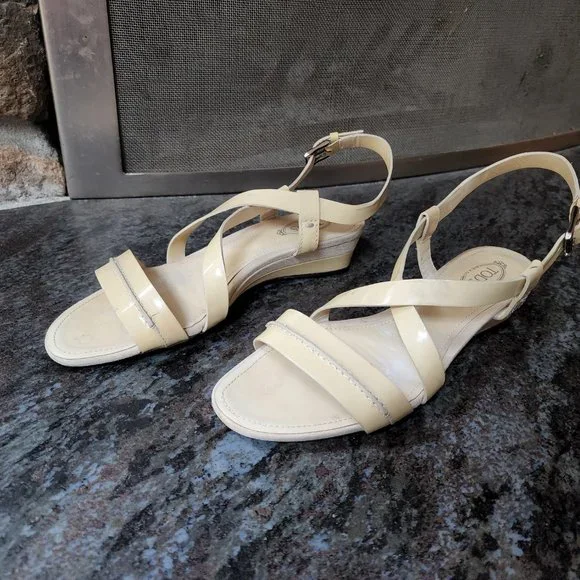 Tod's Vintage Cream Patent Leather Strappy Sandals Size 36.5 - Picture 4 of 16